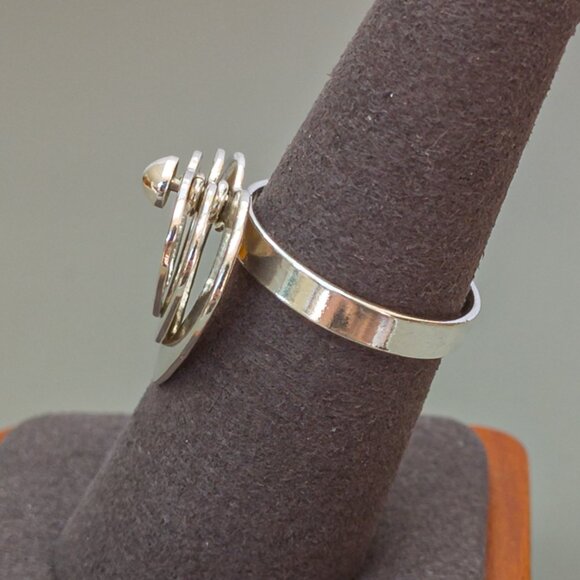 Sterling Kinetic Triple-Heart Ring — Size ~7.25 - Picture 8 of 10